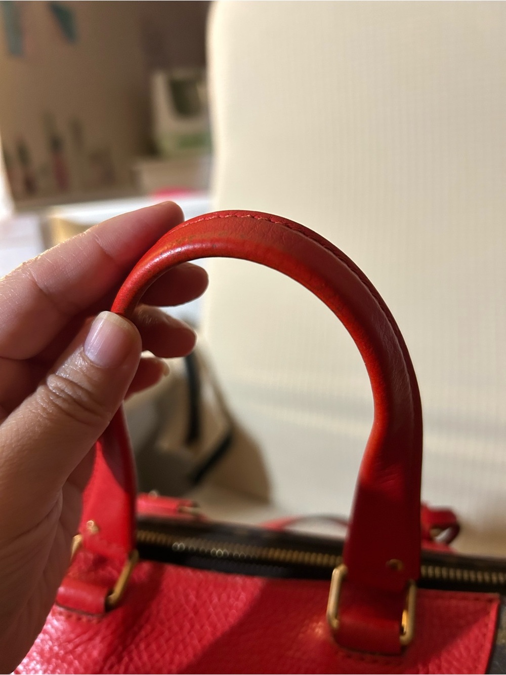Louis Vuitton Retiro Handbag - Picture 4 of 11